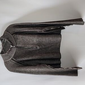 ZENANA Two Toned Ribbed Half Zipped Olive and Cream Sweater